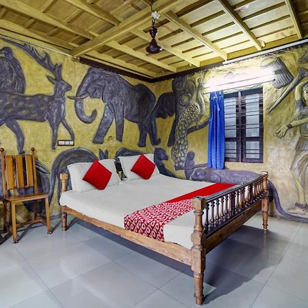 Oyo Flagship Meadow View Inn Теккаді Екстер'єр фото