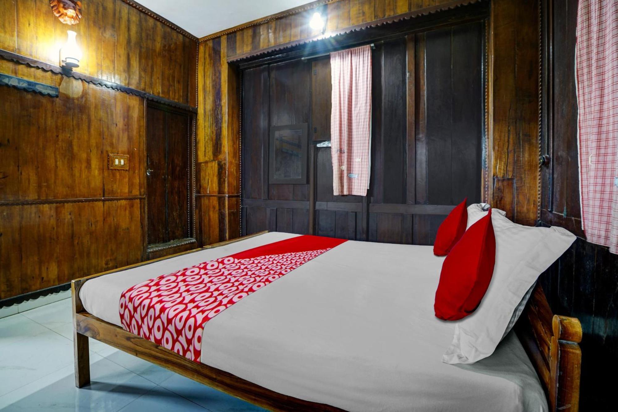 Oyo Flagship Meadow View Inn Теккаді Екстер'єр фото