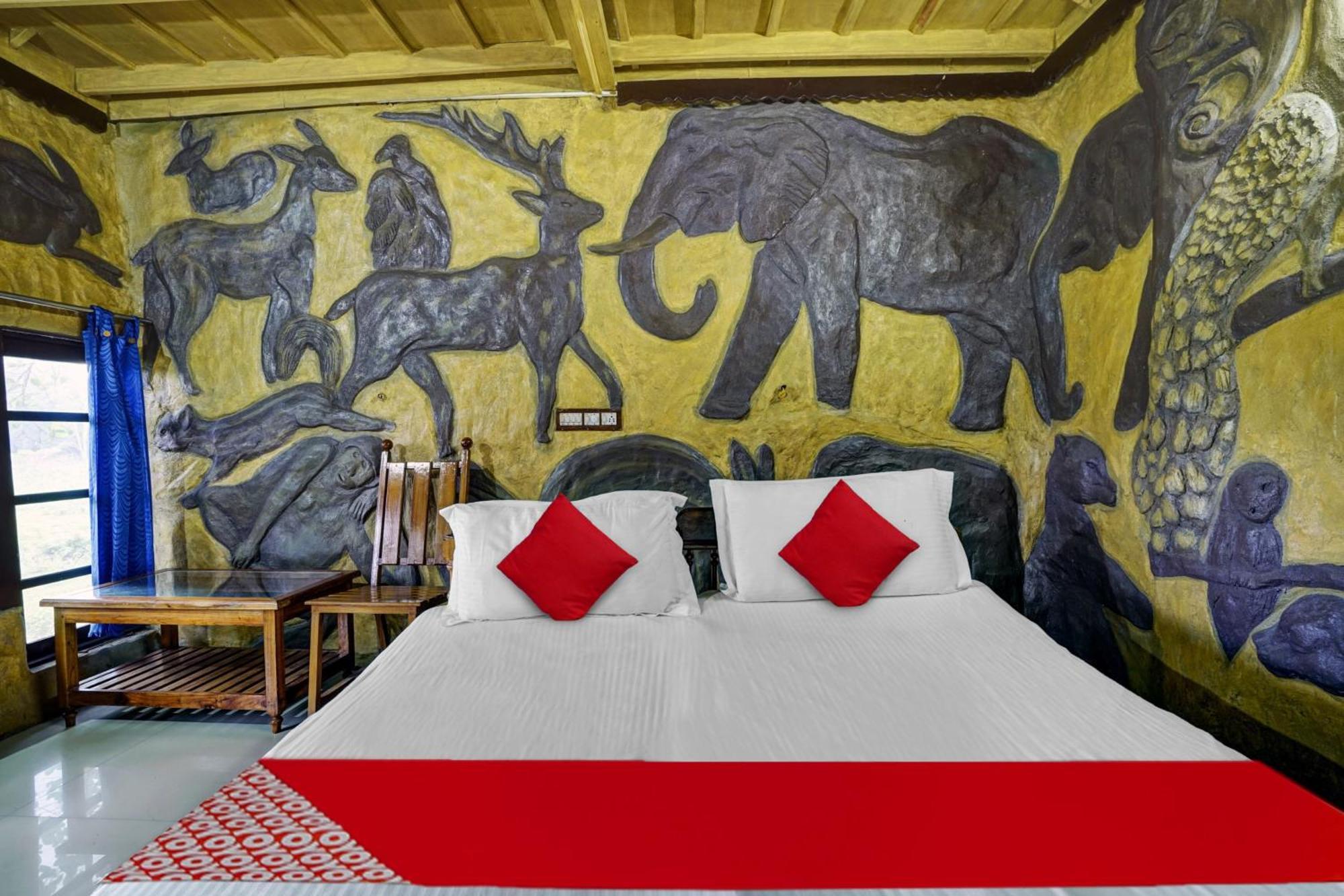Oyo Flagship Meadow View Inn Теккаді Екстер'єр фото